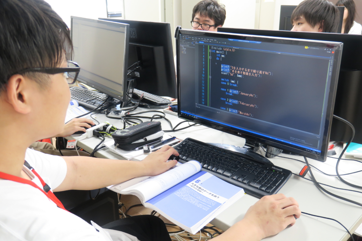 8月18日（金）【高校1・2年生必見】IT・Web系専門学生と座談会をしよう♪