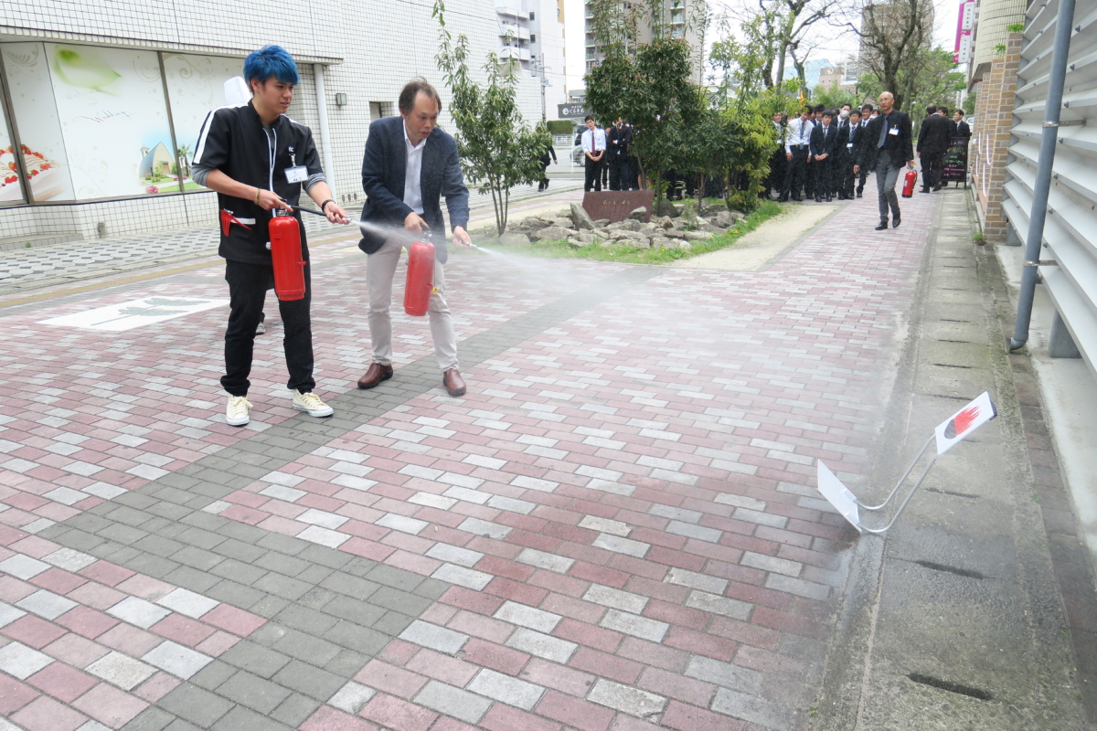 消防避難訓練を行いました！