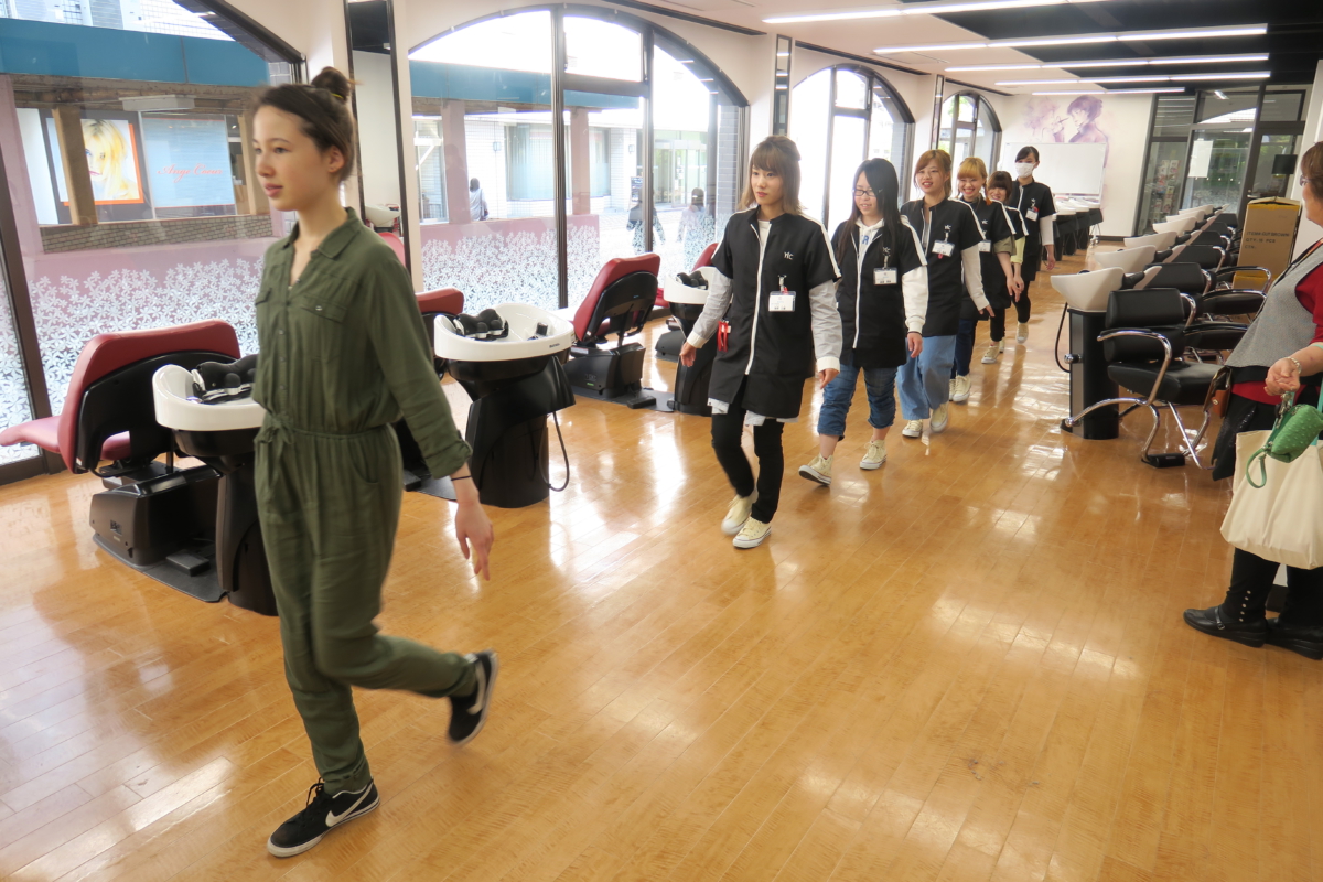 技能五輪世界大会技 術指導者が訪問されました！