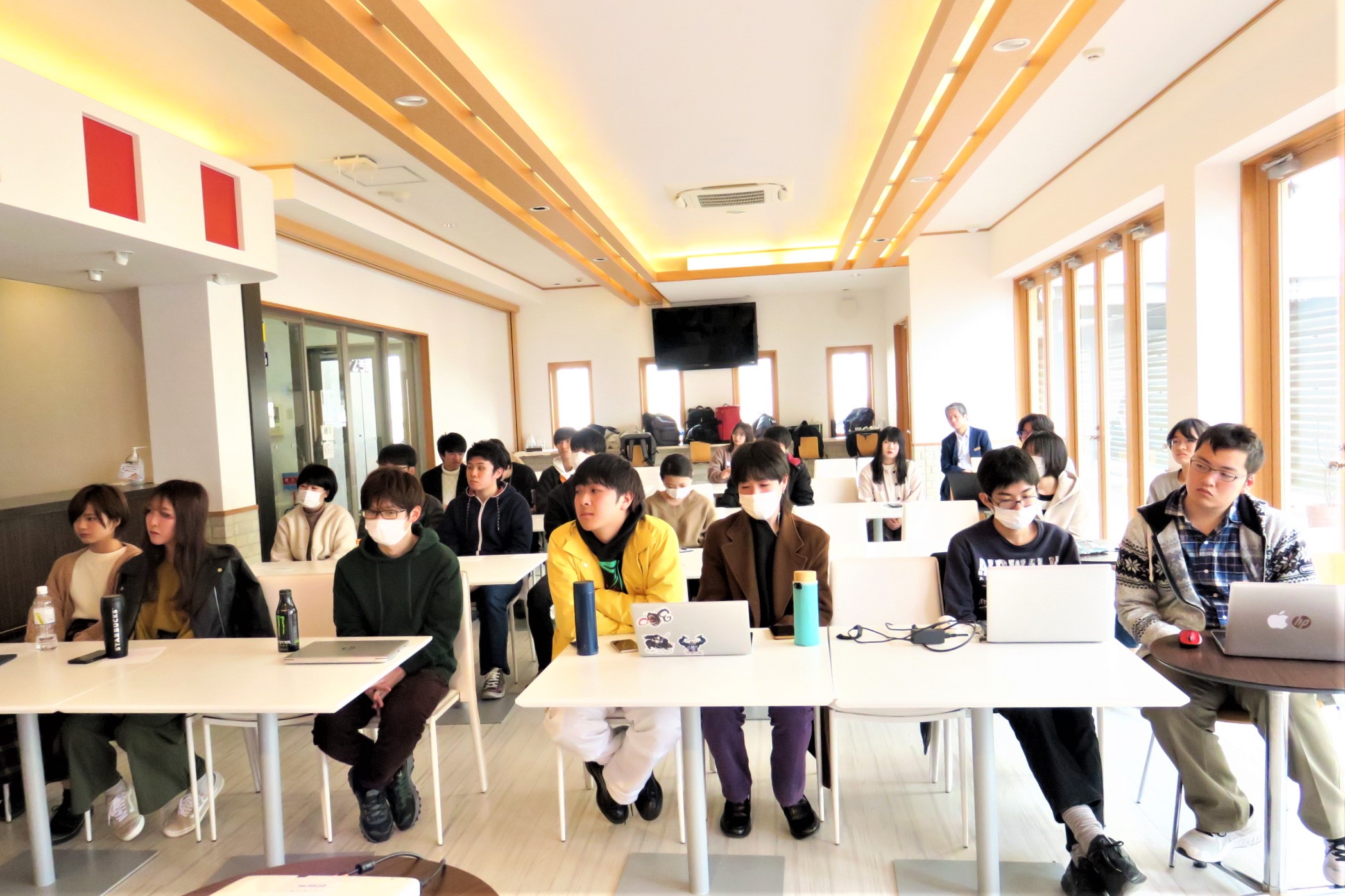 【Web】卒業制作発表会！
