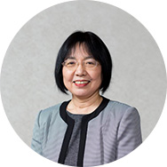 中西　美和子