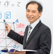 青木 敏春