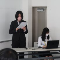職種研究発表会を行いました