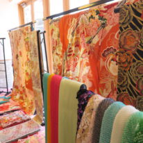 近江屋 振袖・卒業袴の展示会が行われています♪
