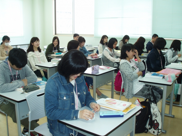 看護学科1年生の授業の様子！