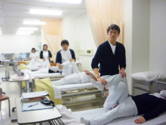 看護学科の授業の様子！