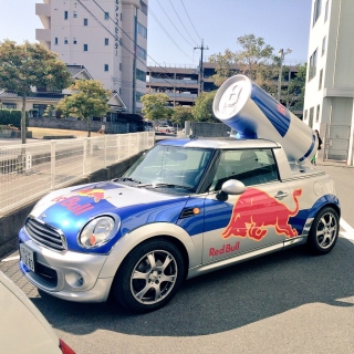 レッドブルをいただきました！